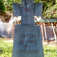 Gedenkkreuz am ehemaligen Pestfriedhof Bertoldshofen